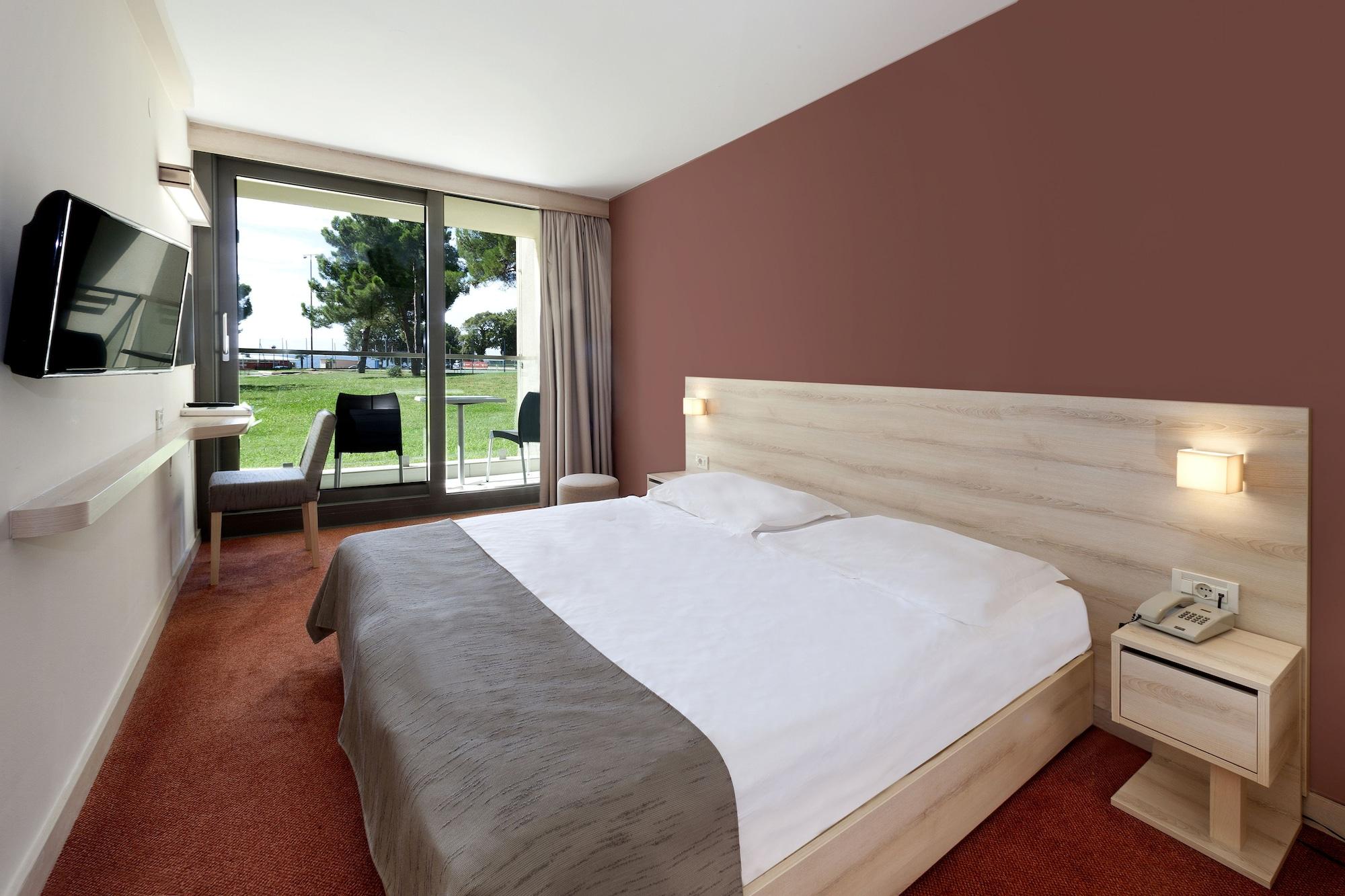 Materada Plava Laguna Hotel 3*